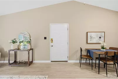 7611 Triwoods Drive #I, Shrewsbury, MO 63119 - Photo 5