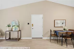7611 Triwoods Dr, Shrewsbury, MO 63119 - Photo 5
