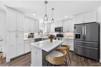 105 W Sunny Hill Boulevard, Saint Peters, MO 63376 - Photo 3