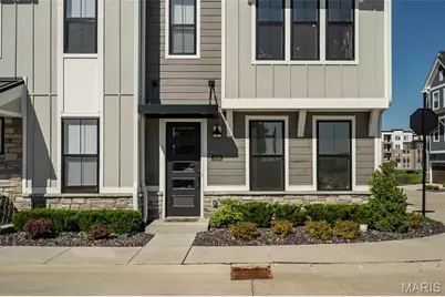 1329 W Gateway Heights, Richmond Heights, MO 63144 - Photo 3