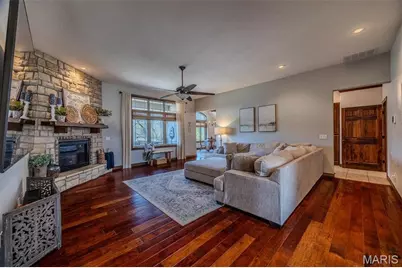 959 Cobblestone Court, Lebanon, MO 65536 - Photo 7