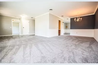 4839 Hursley Drive, Saint Louis, MO 63128 - Photo 7