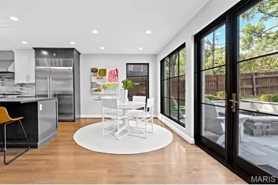 8033 Seminole Place, Saint Louis, MO 63105 - Photo 17