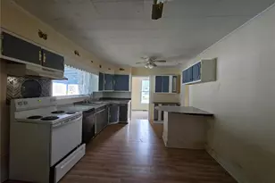 303 Greer Ave, Sikeston, MO 63801 - Photo 11