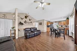 12 Comanche Ct, Troy, MO 63379 - Photo 5