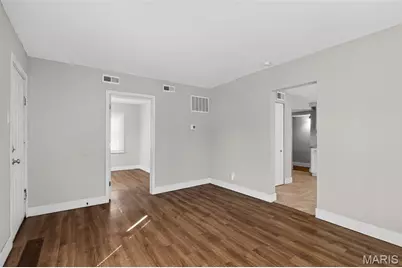 215 Ryan Avenue, Saint Louis, MO 63135 - Photo 11