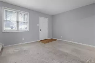 8985 S Swan Cir, Saint Louis, MO 63144 - Photo 3