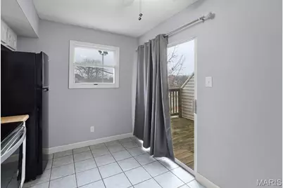 8985 S Swan Circle, Saint Louis, MO 63144 - Photo 7