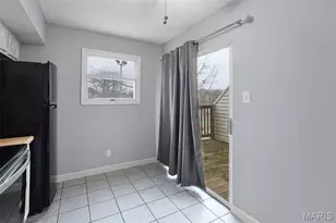 8985 S Swan Cir, Saint Louis, MO 63144 - Photo 7