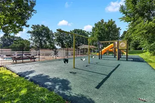 149 Cumberland Pk Ct, Ballwin, MO 63011 - Photo 9