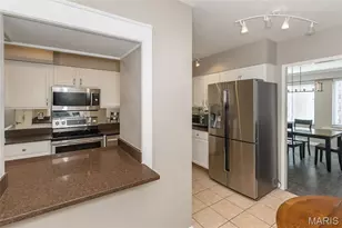 900 S Hanley Rd, Saint Louis, MO 63105 - Photo 11