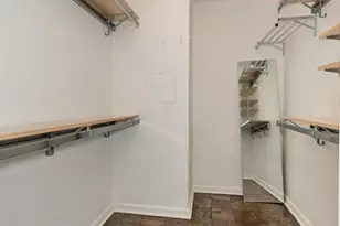 900 S Hanley Rd, Saint Louis, MO 63105 - Photo 23