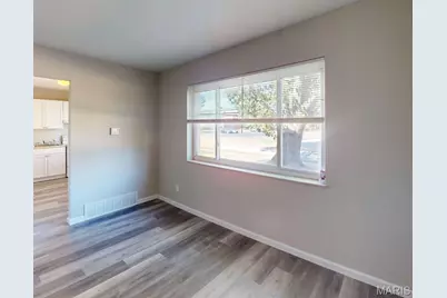 2 Bruce Drive, Florissant, MO 63031 - Photo 11