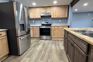 208 E High St, Shelbyville, MO 65565 - Photo 7