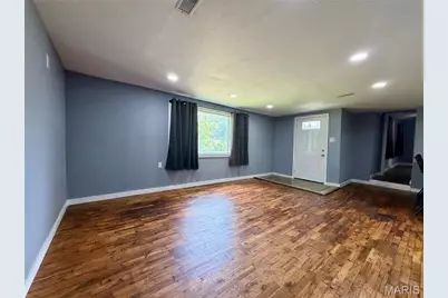 208 E High Street, Shelbyville, MO 65565 - Photo 5