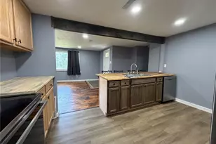 208 E High St, Shelbyville, MO 65565 - Photo 9