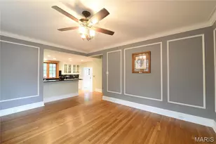 418 Carswold Dr, Saint Louis, MO 63105 - Photo 13