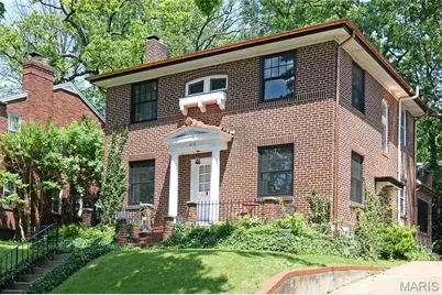 418 Carswold Drive, Saint Louis, MO 63105 - Photo 1