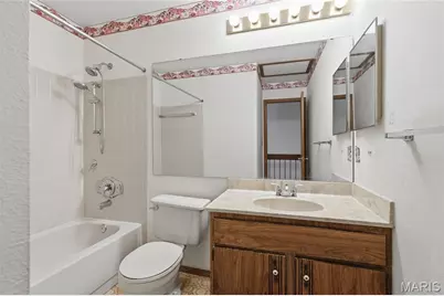 1052 Boggan Place, Hazelwood, MO 63031 - Photo 11