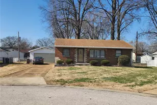 227 Hernan Dr, Saint Louis, MO 63123 - Photo 27