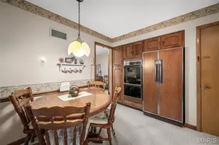 227 Hernan Dr, Saint Louis, MO 63123 - Photo 9