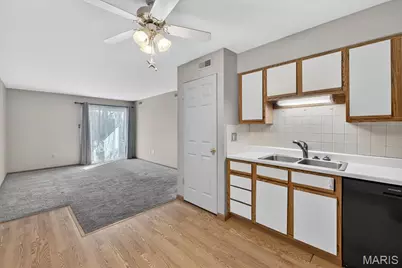 667 S Kirkwood Road #102, Kirkwood, MO 63122 - Photo 3