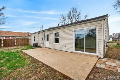 205 Brackleigh Lane, Florissant, MO 63031 - Photo 23