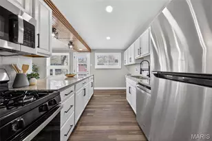 815 Robinwood Dr, Florissant, MO 63033 - Photo 11