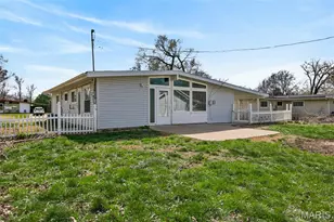 815 Robinwood Dr, Florissant, MO 63033 - Photo 25