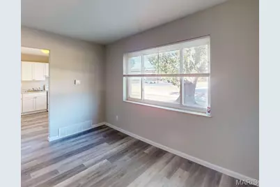 4 Bruce Drive, Florissant, MO 63031 - Photo 9