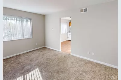 4 Bruce Drive, Florissant, MO 63031 - Photo 23