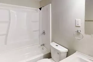 4 Bruce Dr, Florissant, MO 63031 - Photo 17