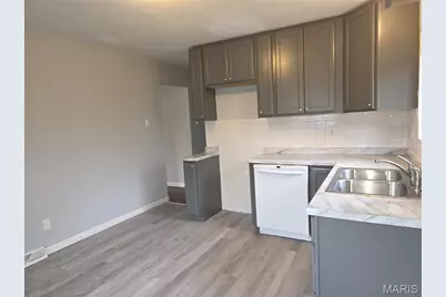 3937 Shirley Avenue, Saint Louis, MO 63121 - Photo 5