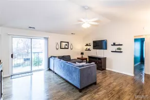 3655 Colonia Pl Dr, Saint Louis, MO 63125 - Photo 3