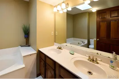 2925 Westborough Drive, Saint Charles, MO 63301 - Photo 25