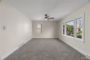 51 Woodlawn Dr, Saint Charles, MO 63301 - Photo 9