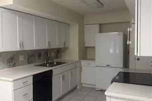 11752 Russet Meadow Dr, Saint Louis, MO 63146 - Photo 3