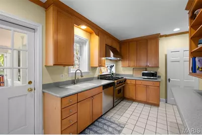 1635 Dearborn Drive, Warson Woods, MO 63122 - Photo 13