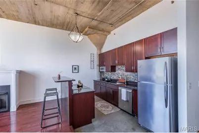 2323 Locust Street #411, Saint Louis, MO 63103 - Photo 15