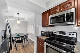 6300 Sprig Oak Ct, Saint Louis, MO 63128 - Photo 15