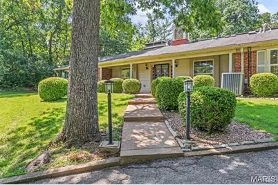 8 Balcon Estate, Creve Coeur, MO 63141 - Photo 3