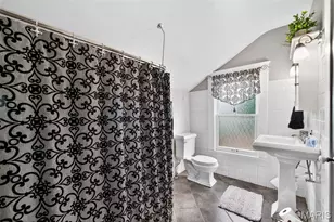 7449 Amherst Ave, University City, MO 63130 - Photo 17