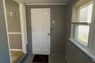 3212 W Tennyson Ave, Saint Louis, MO 63114 - Photo 9