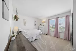 2762 Barrett Station Rd, Des Peres, MO 63021 - Photo 15