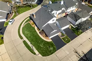 14991 Broadmont Dr, Chesterfield, MO 63017 - Photo 53