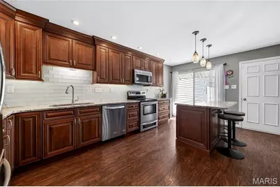 14991 Broadmont Drive, Chesterfield, MO 63017 - Photo 17
