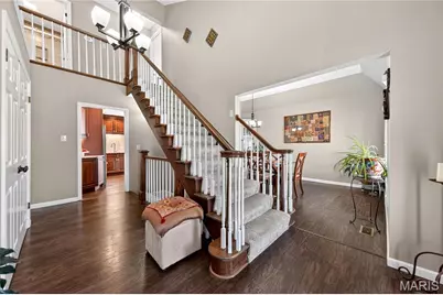 14991 Broadmont Drive, Chesterfield, MO 63017 - Photo 9