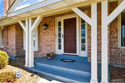 14991 Broadmont Drive, Chesterfield, MO 63017 - Photo 3