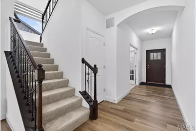 536 Edison Way, Wentzville, MO 63385 - Photo 5