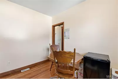 2703 Pestalozzi Street, Saint Louis, MO 63118 - Photo 9
